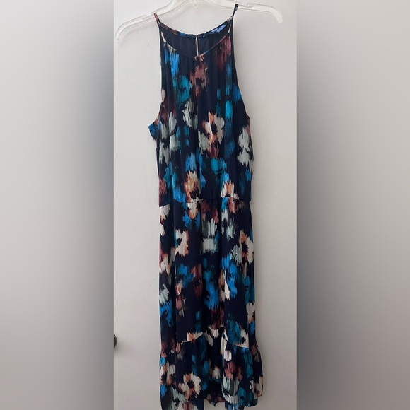 Vera Wang Blue and White Halter Pleated Midi Dress - Picture 7 of 7